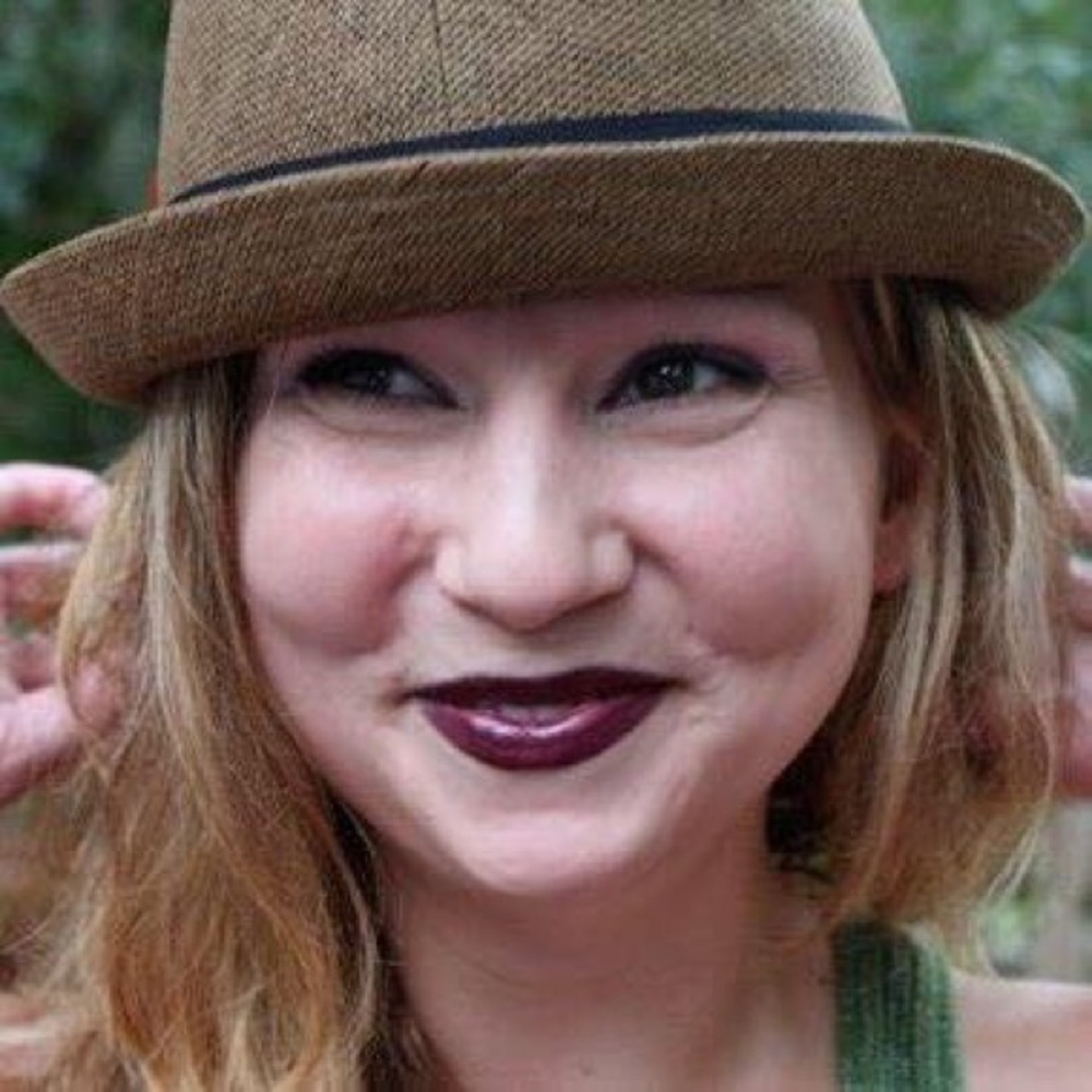 Meet your Posher, Julie